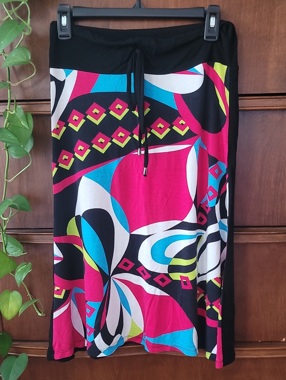 Women's Black Multicolor Colorblock Printed Drawstring Knit Midi Skirt